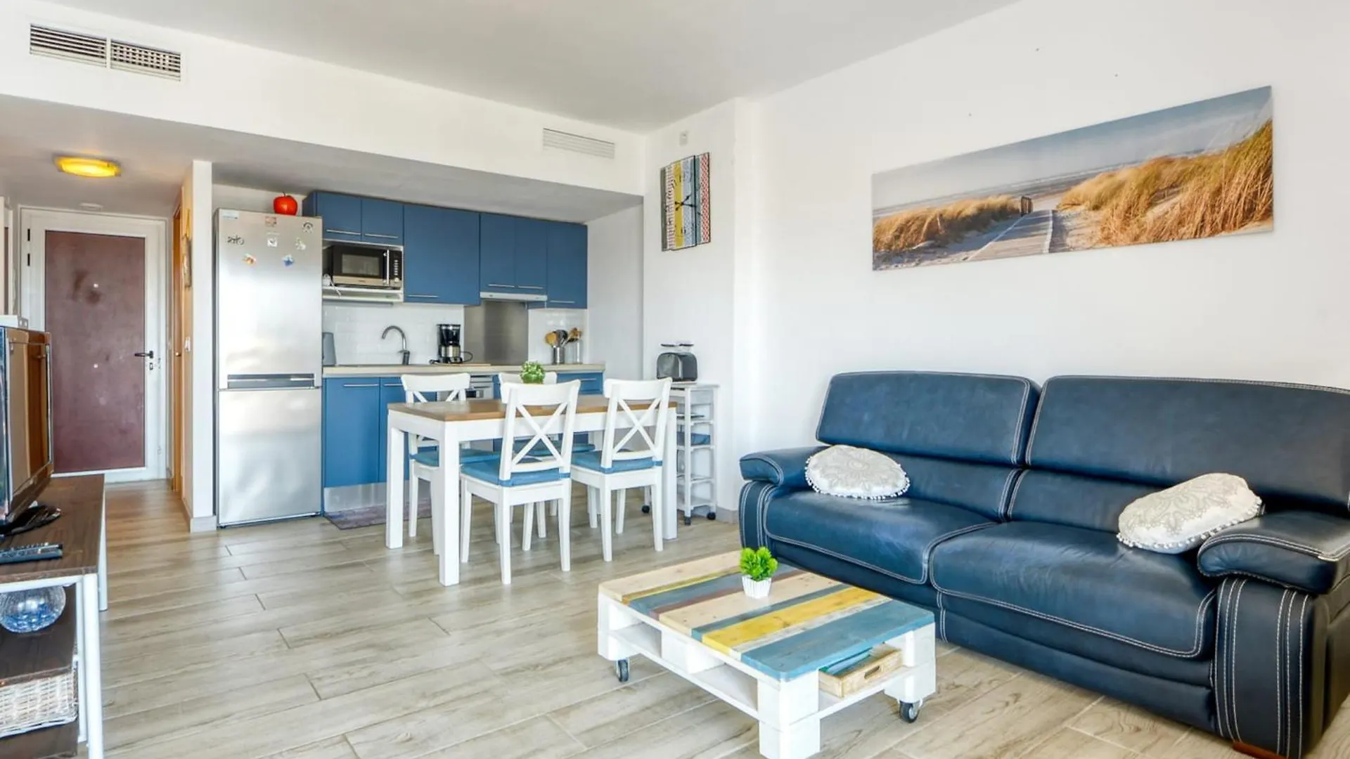 Apartment In Roses With Pool